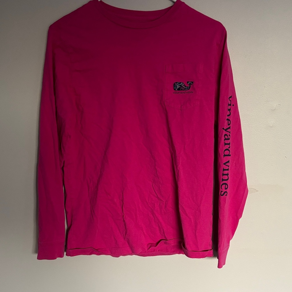 Vineyard Vines woman’s  Bright Pink Long Sleeve Tee